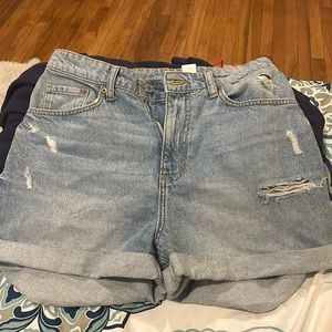High waisted mom denim shorts size 6